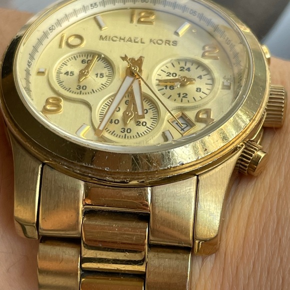 Michael Kors Gold Runway Watch - Picture 8 of 12